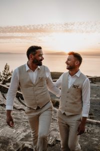 Lire la suite à propos de l’article Mariage Grèce : l’histoire de Guillaume et Jonathan