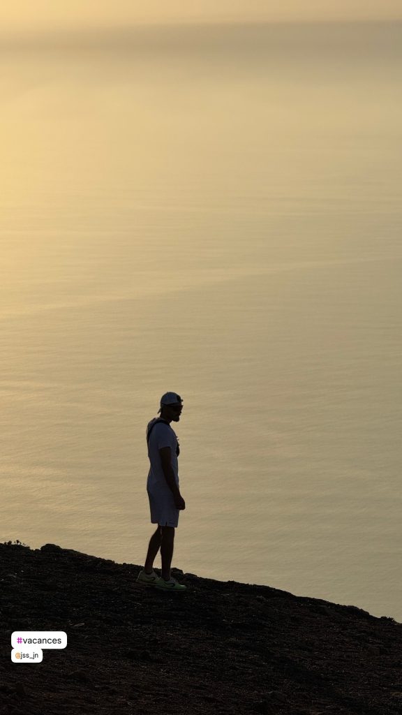 10 expériences inoubliables à vivre à Lanzarote (et une façon inattendue de s’y dire oui) - 9. Regarder le coucher du soleil depuis le Mirador del Río​