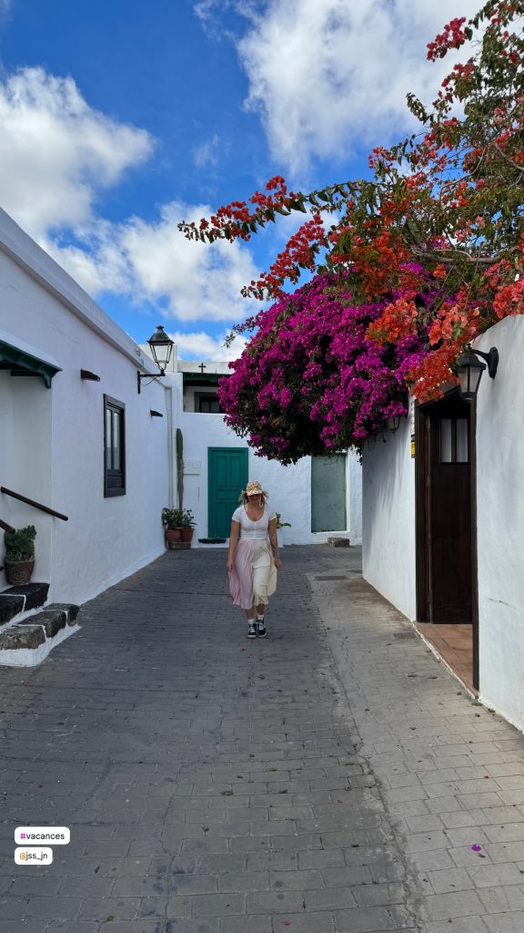 6. Flâner au marché dominical de Teguise