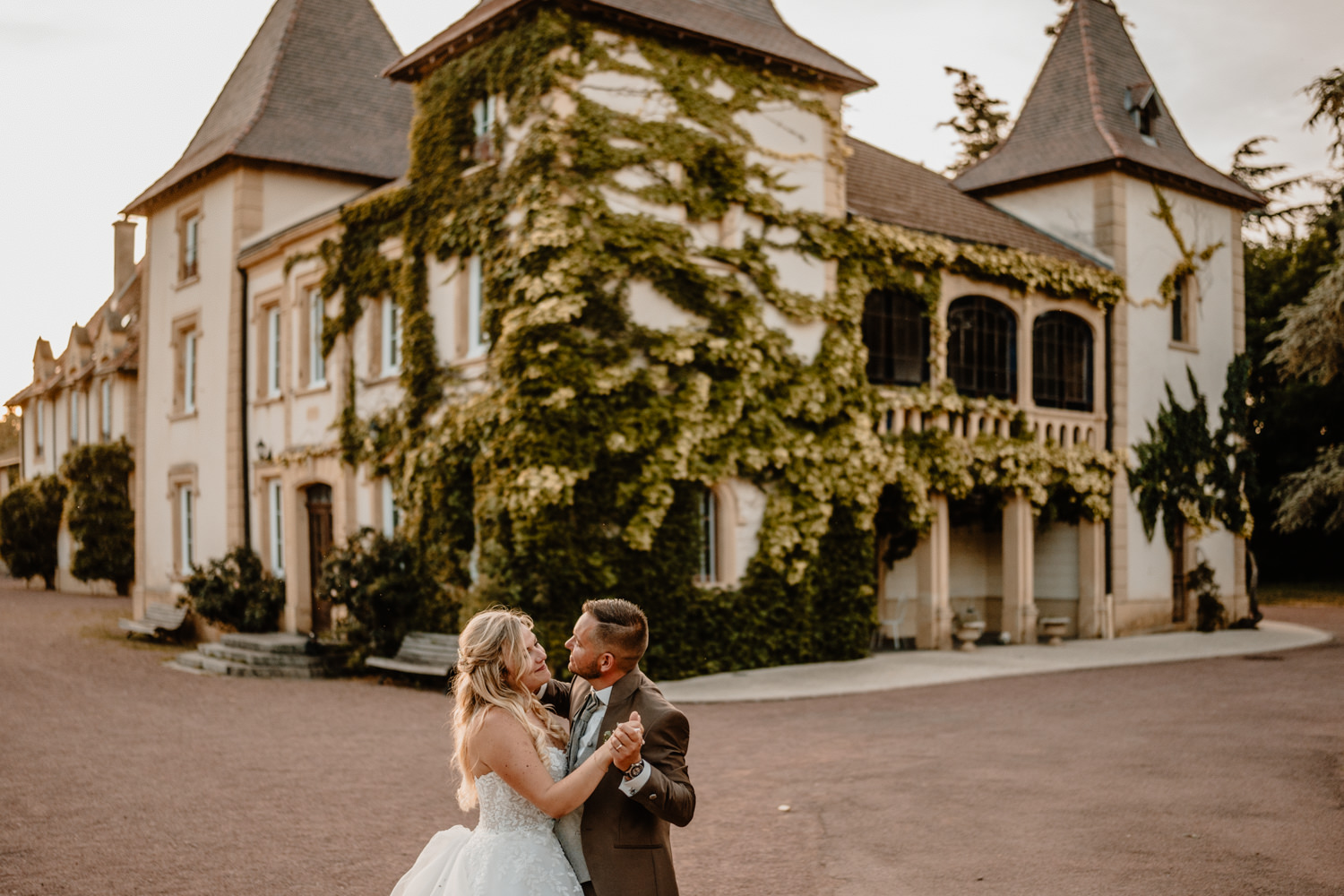photographe mariage loire cordelle domaine des grands cèdres DMK Destination Art
