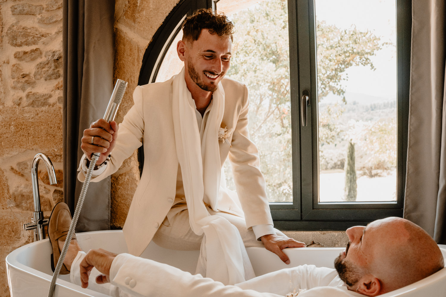 Domaine de La Chapelle Saint Bacchi - Photographe mariage provence jouques Aix-en-Provence